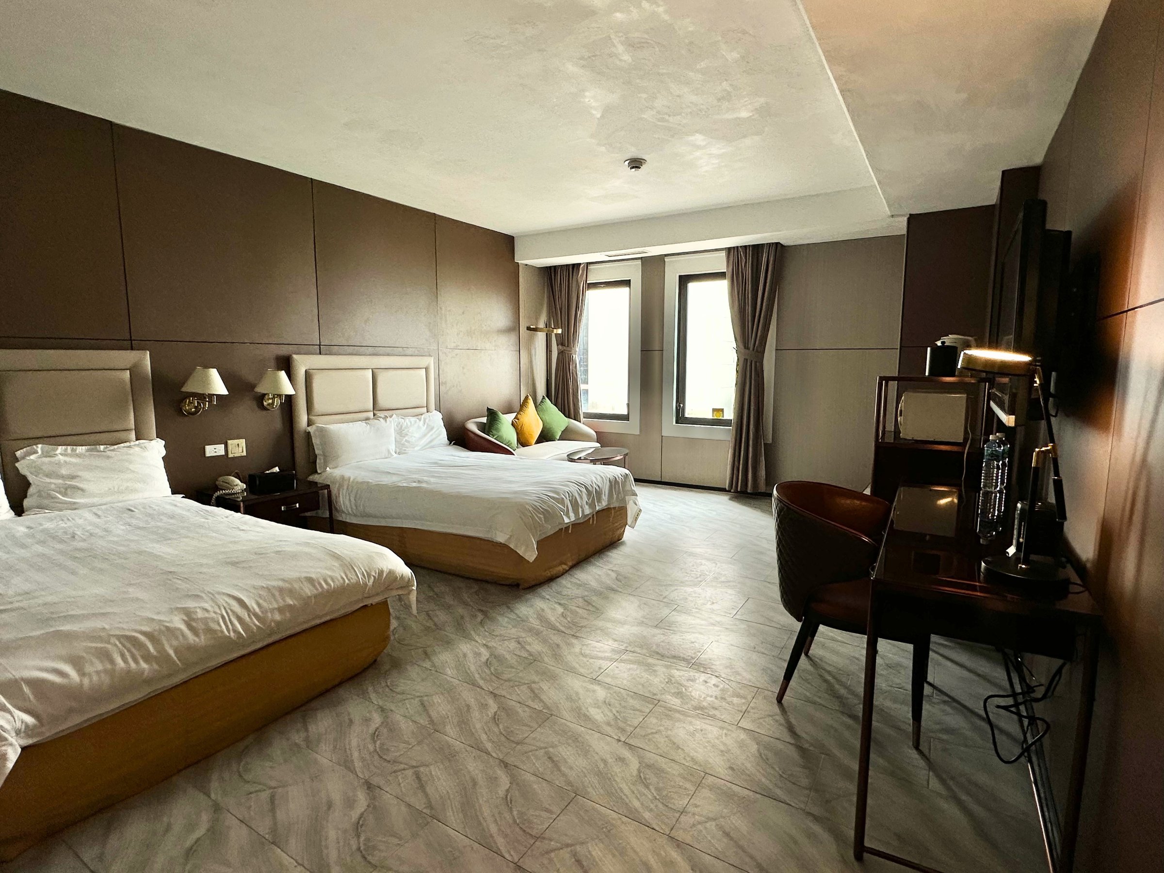room ocean view hero